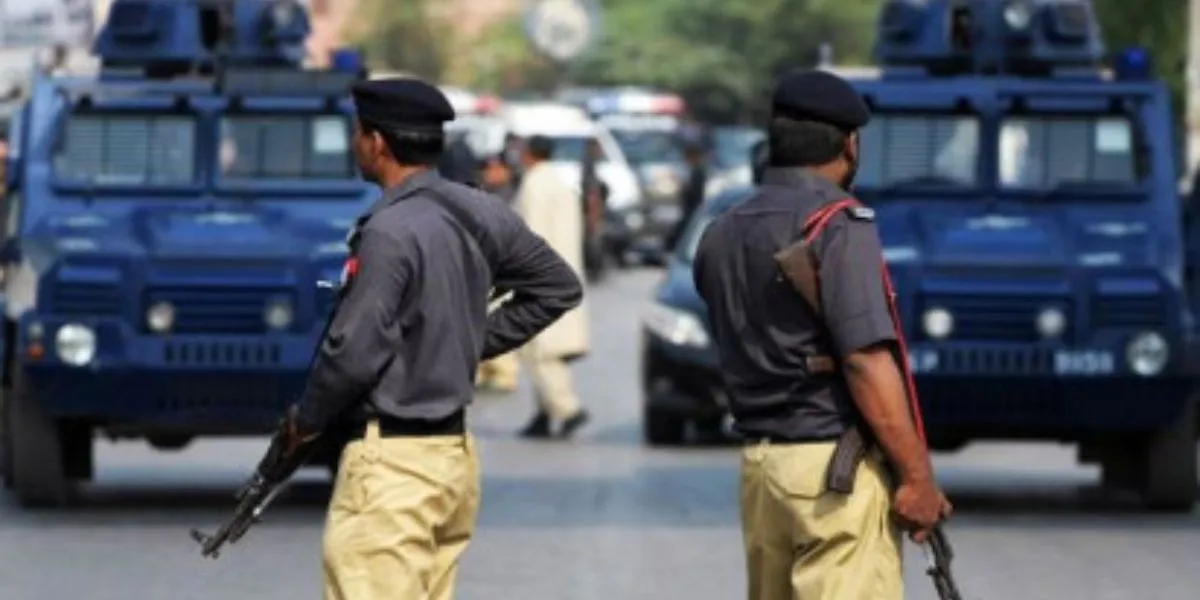 Eight Arrested As Karachi Police Bust Major Extortion Network