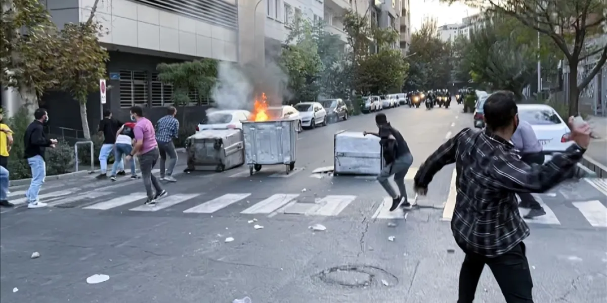 Clashes Continue in Iran Amid Nationwide Protests, Several Reported Dead