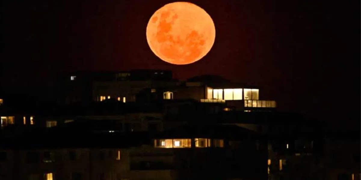 Pakistan To See First Supermoon Of 2026 This Week