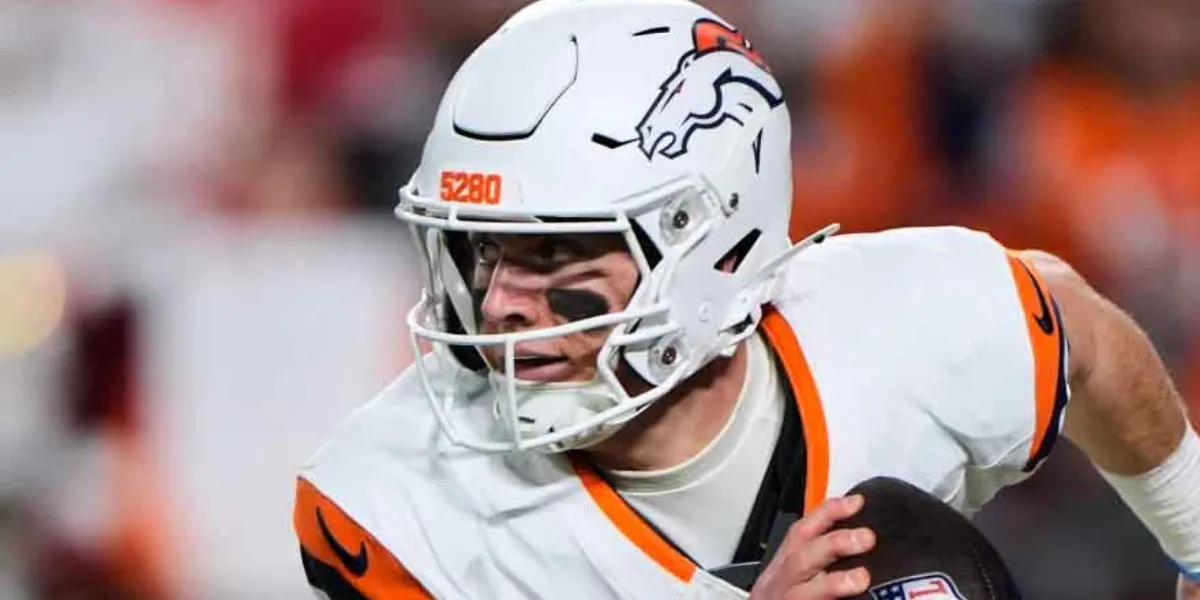 NFL Playoff Race Heats Up as AFC No. 1 Seed Remains Undecided