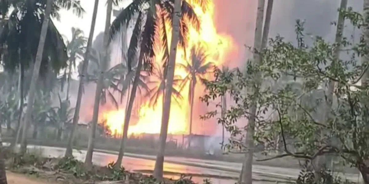 Massive ONGC Gas Leak Sparks Fire In Andhra Pradesh Konaseema