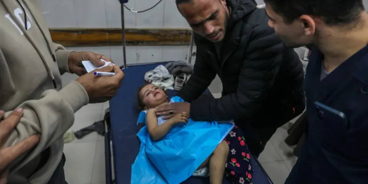 Israeli Strikes Kill Civilians in Gaza Despite Ceasefire