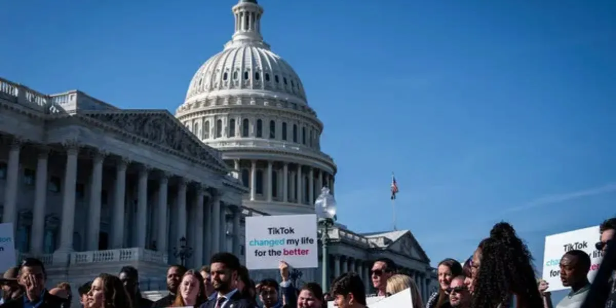 World Today | AI Growth, TikTok Regulation, Ukraine Aid, Bolivia Tragedy