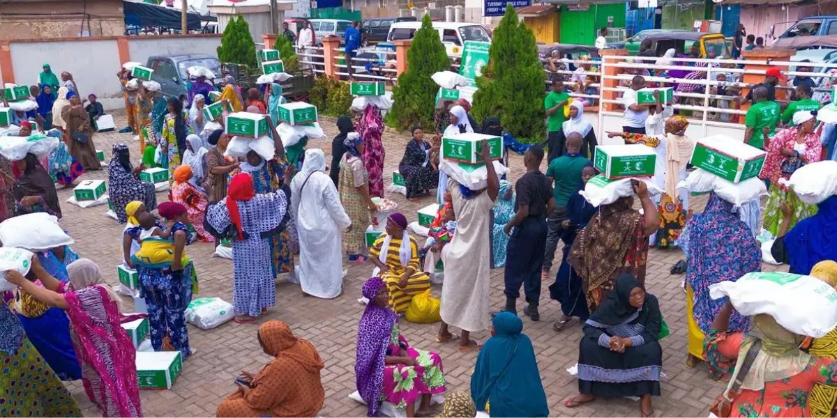 KSrelief Distributes Thousands of Food Baskets, Dates Globally in 2026