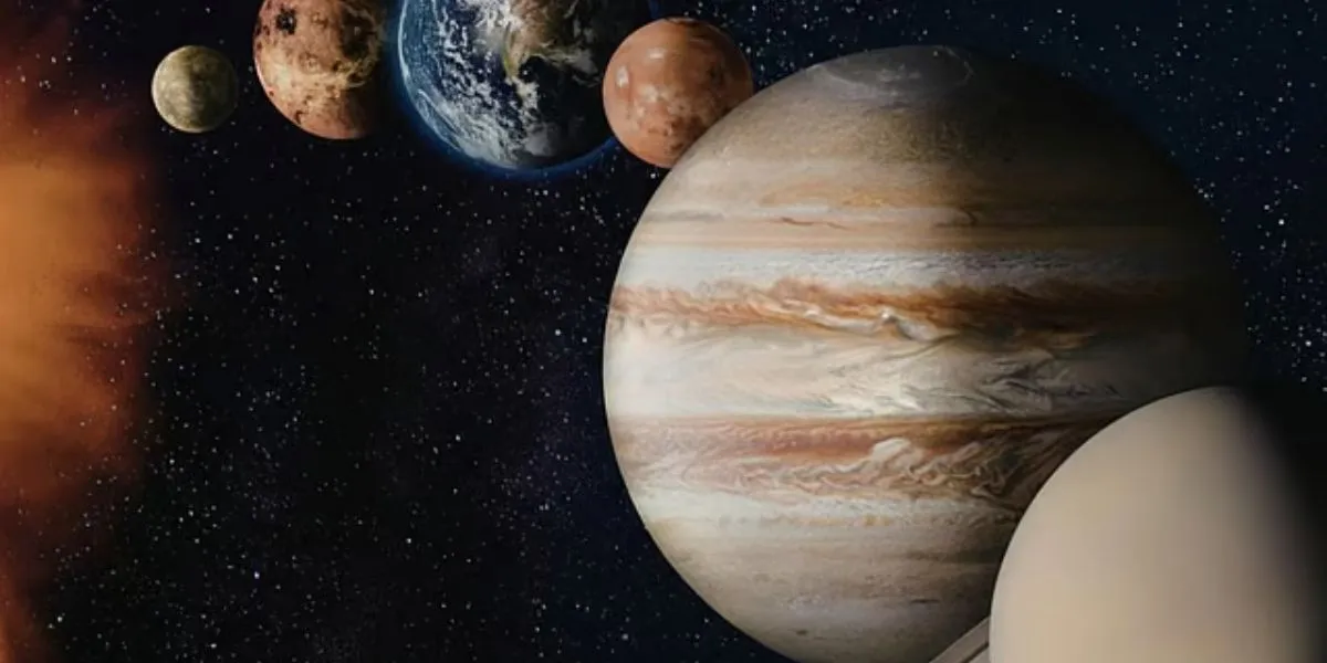 Six Planets Align In Rare Parade Over Dubai Skies Tonight