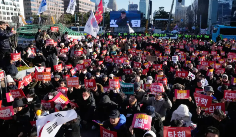 Rival Protests Set to Erupt in South Korea