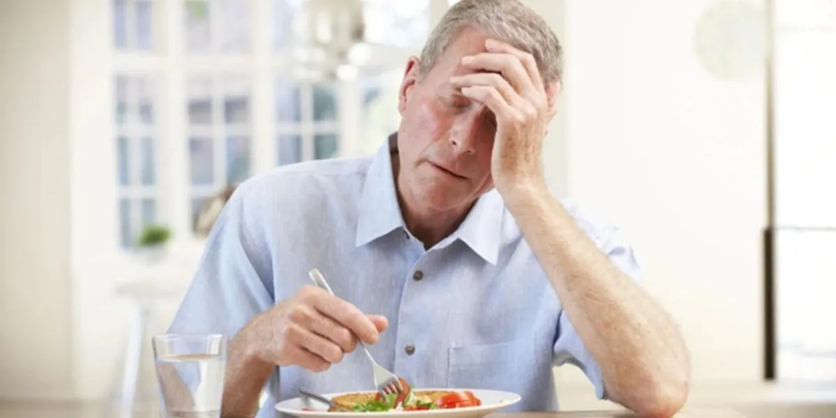 Why People Lose Appetite When Sick, Experts Explain