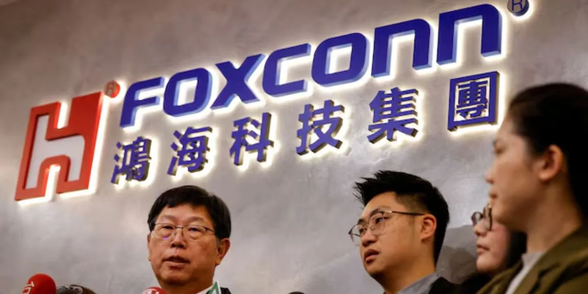 Foxconn Revenue Surges 30 % Driven By AI Demand Growth