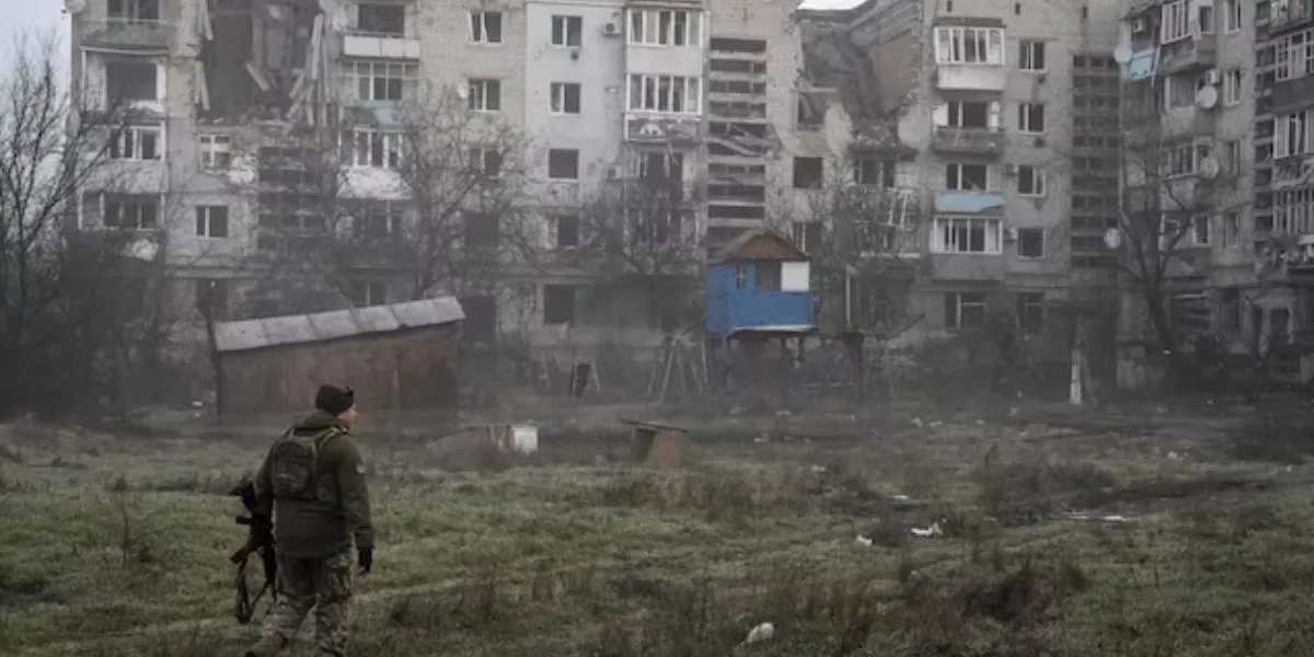 Ukraine Reclaims 480 Square Kilometers Amid Ongoing Russian Spring Offensive