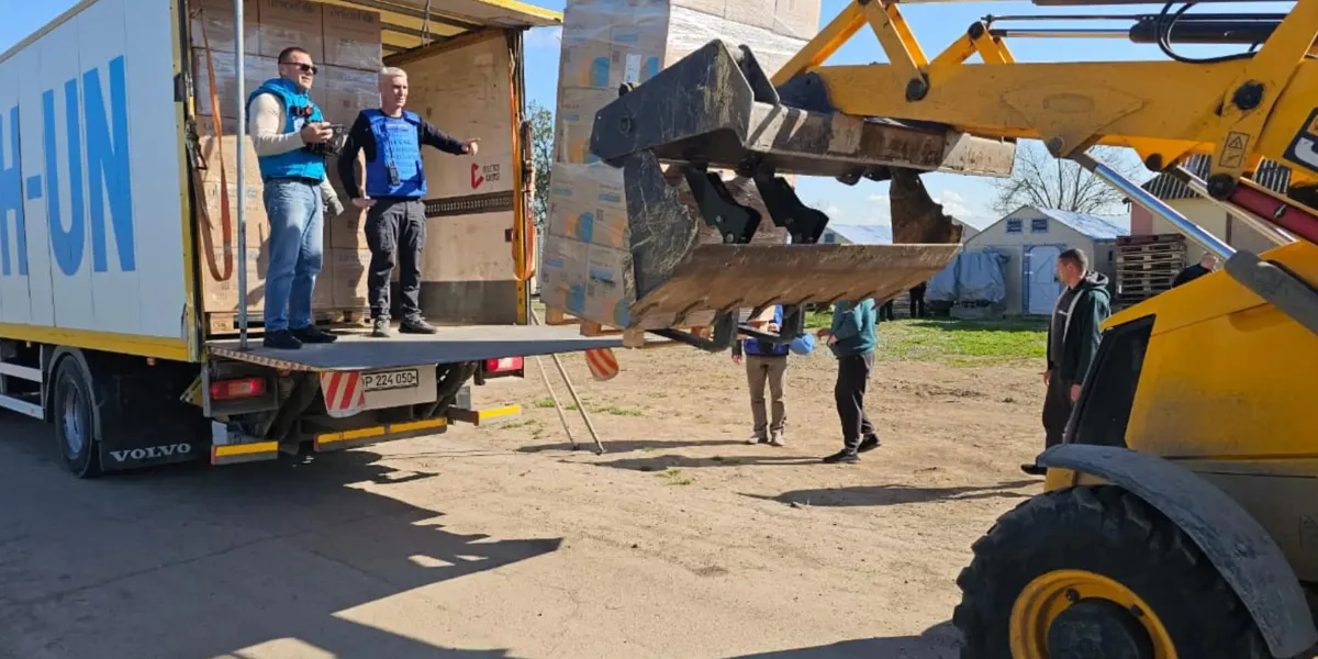UN Reaches 250 Aid Convoys Milestone Amid Ukraine Frontline Attacks