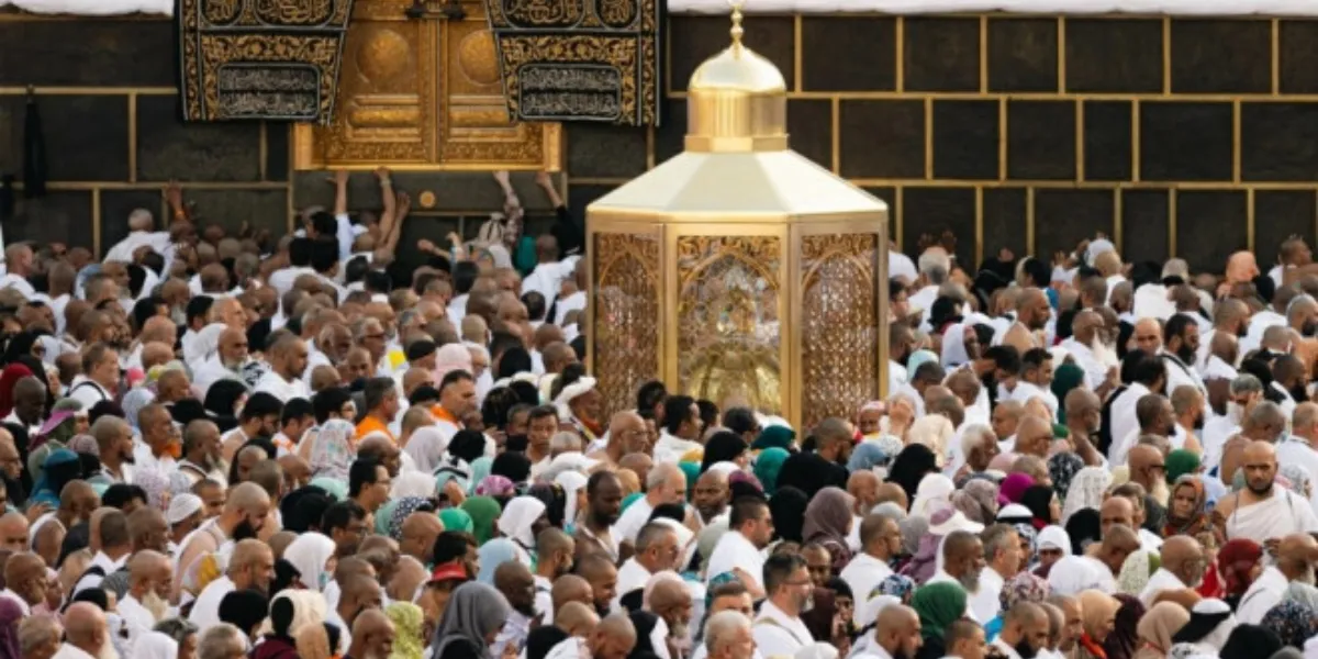 Saudi Arabia Imposes Fines SAR20,000 & Deportation for Illegal Hajj, Tightening Permit Rules and Health Measures for Pilgrimage