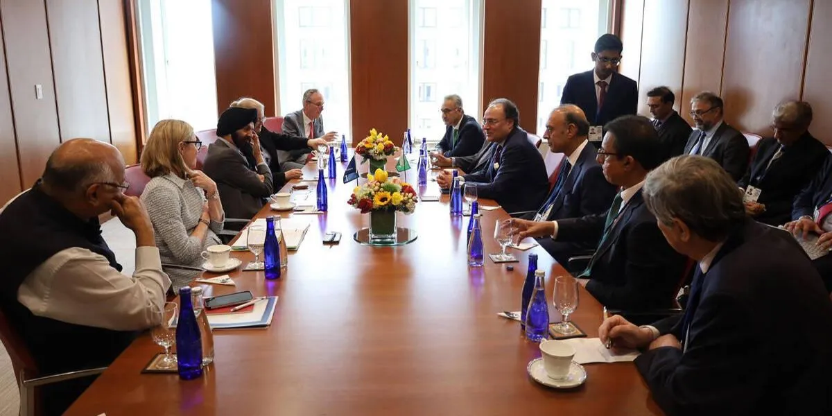 Pakistan Today | IMF Tranche, Fuel Price Hike, UAE Deportation Clarification, Security Developments, Wheat Supply, BISP Reform and Karachi Polio Alert
