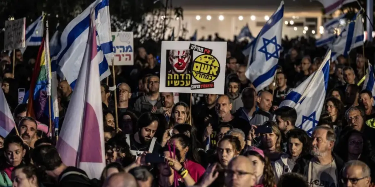 Poll Shows Israeli Opposition Could Win 61 Seats, Majority Want Netanyahu to Quit Politics