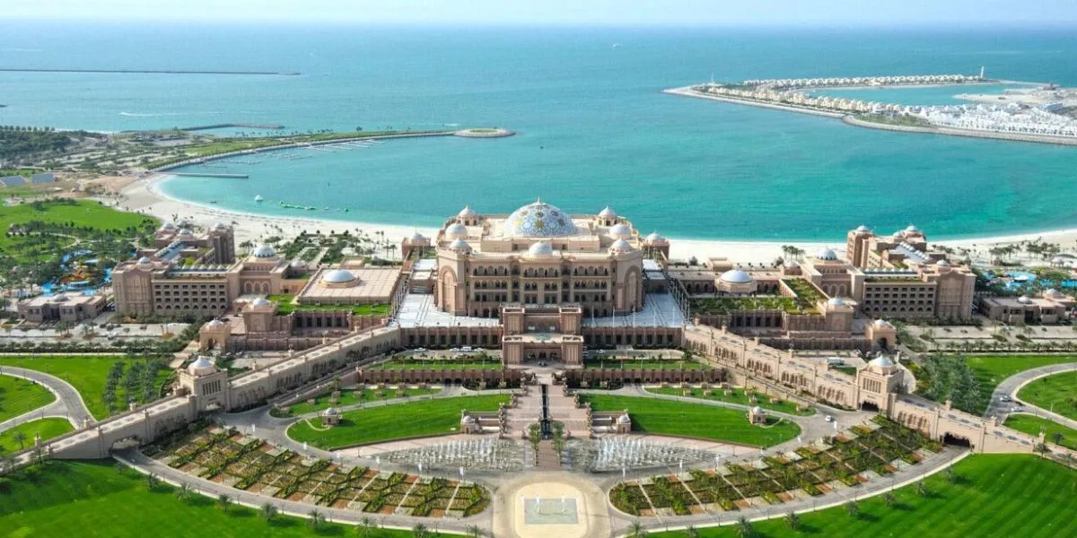 Emirates Palace Abu Dhabi To Host 35 Branded Mansions Luxury Project 2029