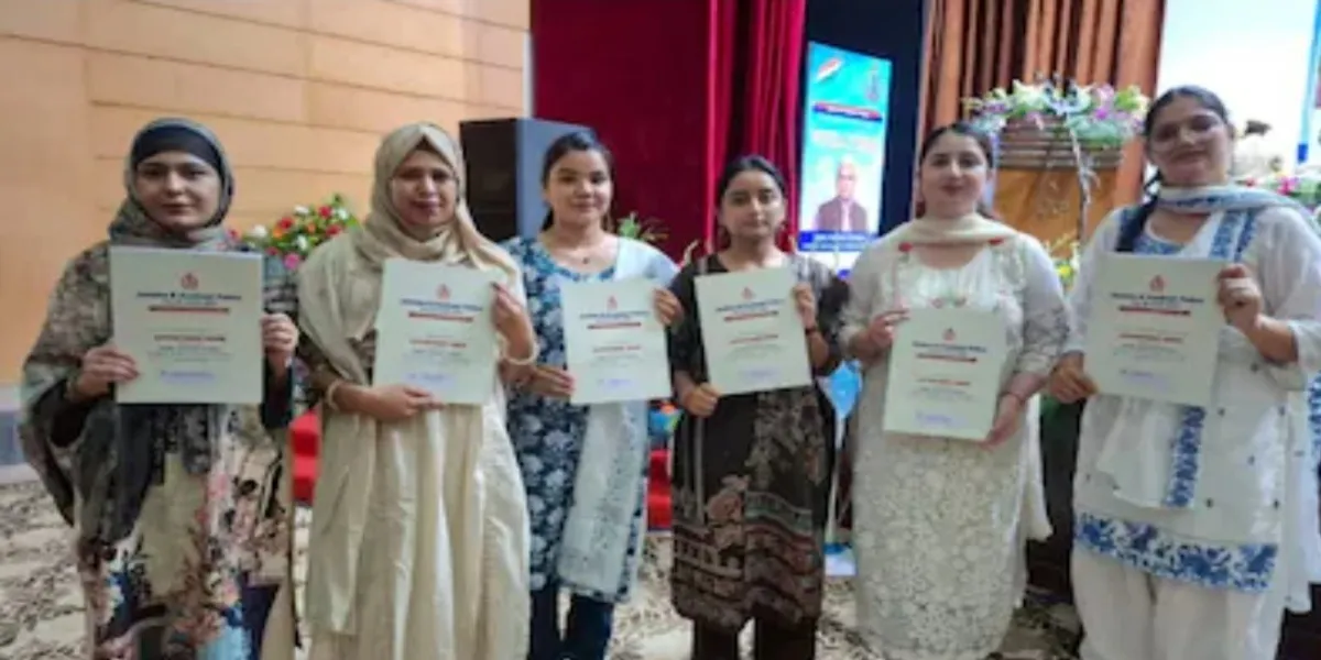 India Today | J&K Women Recruits’ Anti-Terror Message, NEET-UG Re-Exam Crackdown, MP Seeks CBI Probe in Twisha Sharma Case; Kerala Portfolio Reshuffle