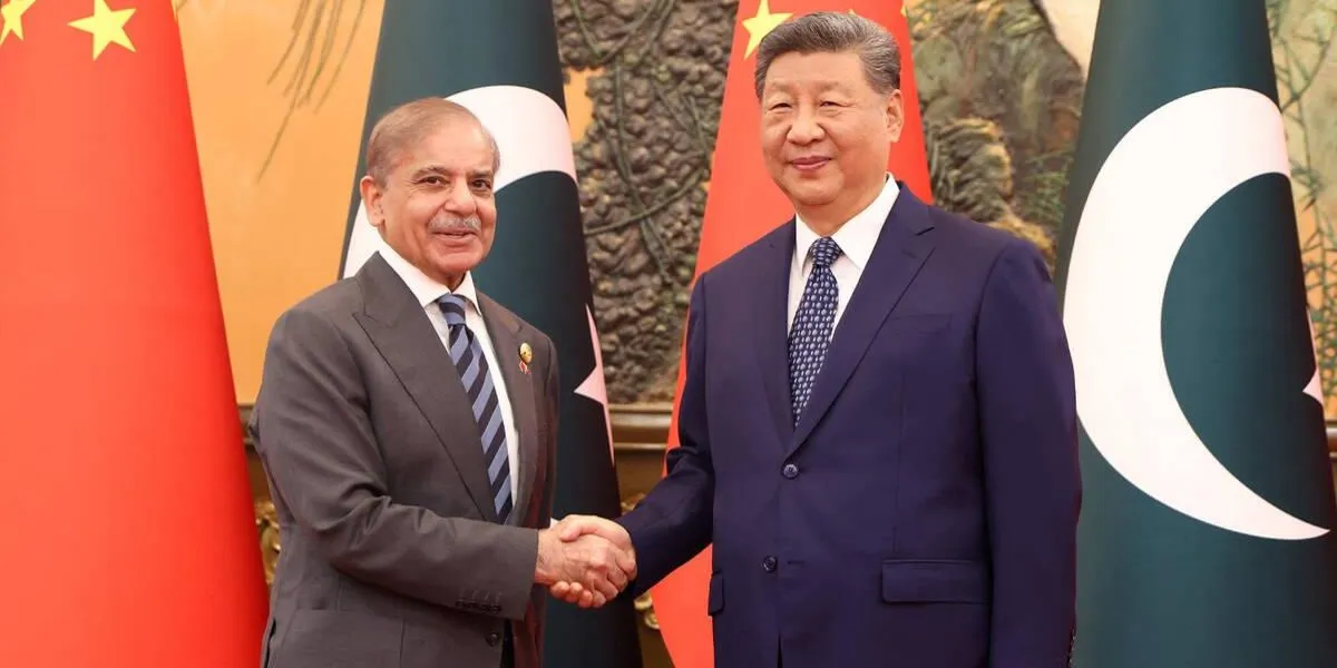 Pakistan Today |  CPEC Phase 2 Launch, IMF Budget Talks, Gold Price Fall, Aga Khan Visit And Transport Reforms