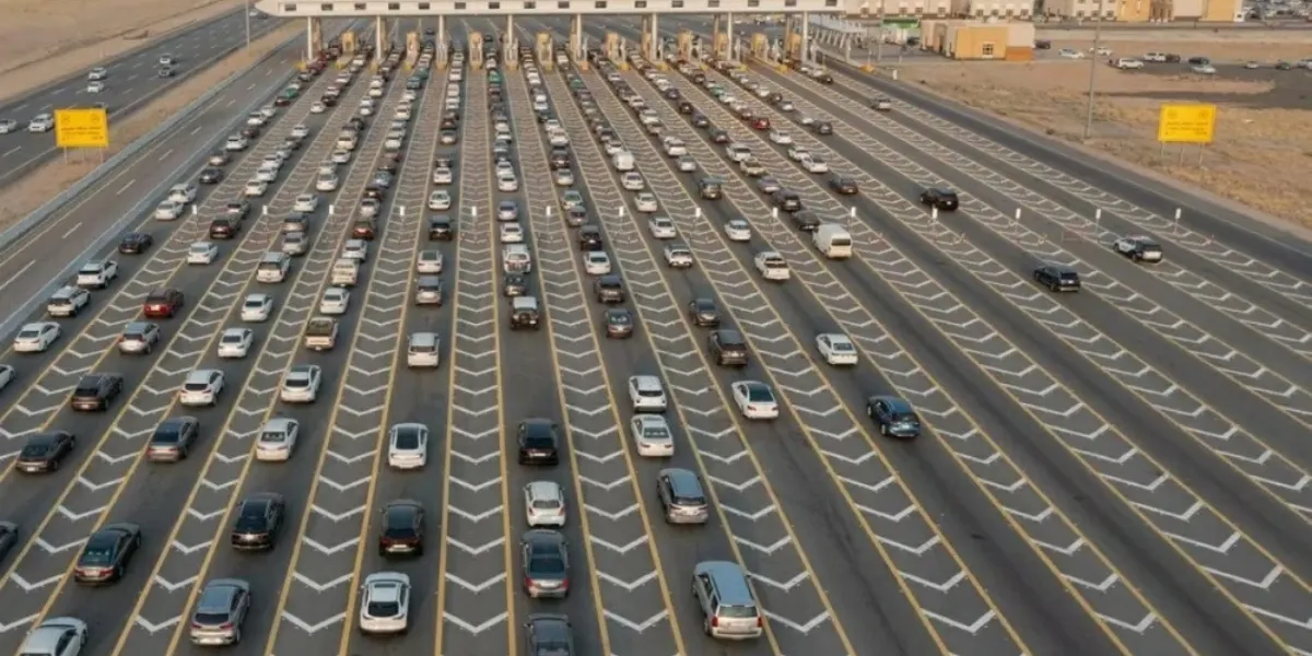 Saudi Arabia Enforces Hajj Entry Curbs, Arrests Permit Violators
