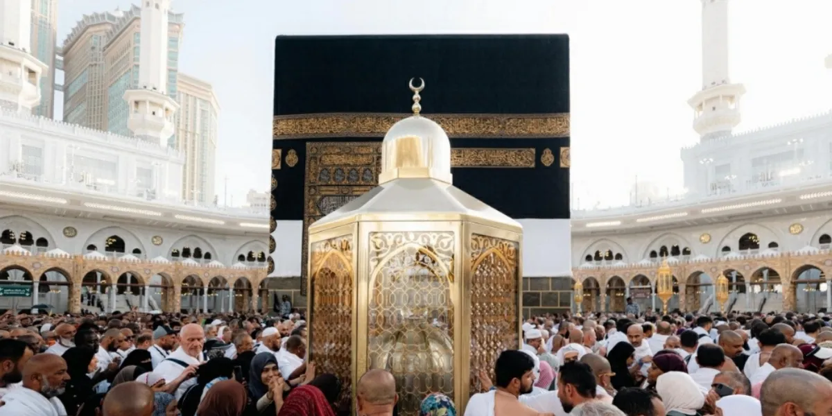 Saudi Arabia Today | Hajj Operations Expand Across Holy Sites, SDAIA Activates AI Monitoring, Moody’s Affirms Aa3 Rating, and Saudi Diplomacy Continues Regional Coordination
