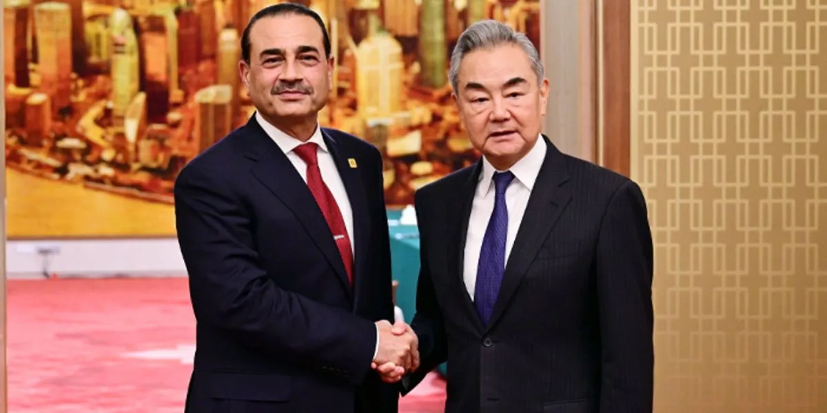 Pakistan Today | Pakistan China Relations, Mobile Imports, Stock Rally, LNG Supplies, Investment Reforms, Stock Surge And Oil Review