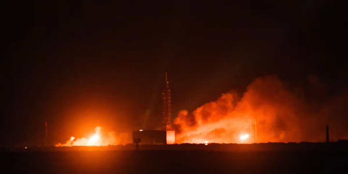 Blue Origin New Glenn Rocket Explodes During Florida Test Failure