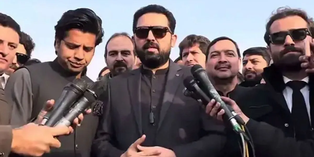 Pakistan Today | Kohistan Assets Transferred, Aleema Questions Budget, Afridi Rejects Bloc, Business Confidence Falls, And Minimum Wage Proposal