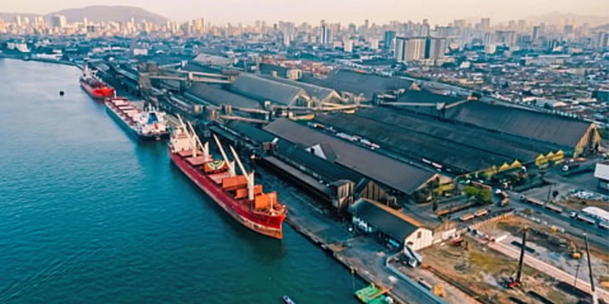 UAE Today | Credit Scores Expand, AD Ports Acquisition, Educator Honored Nationally, Sharjah Accelerates AI And  IAEA Praises Safety
