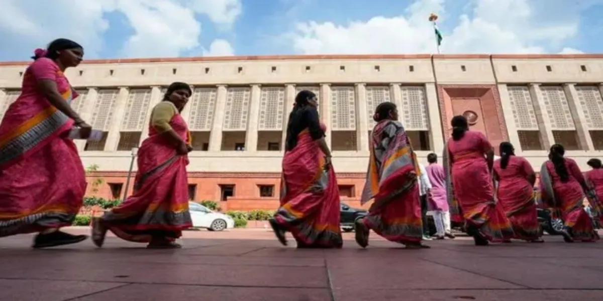 India Today | Delimitation Push, Kerala's Islam-Friendly Gym Debate, Bihar Hospital Fire and Delhi Hotel Blaze Dominate Headlines