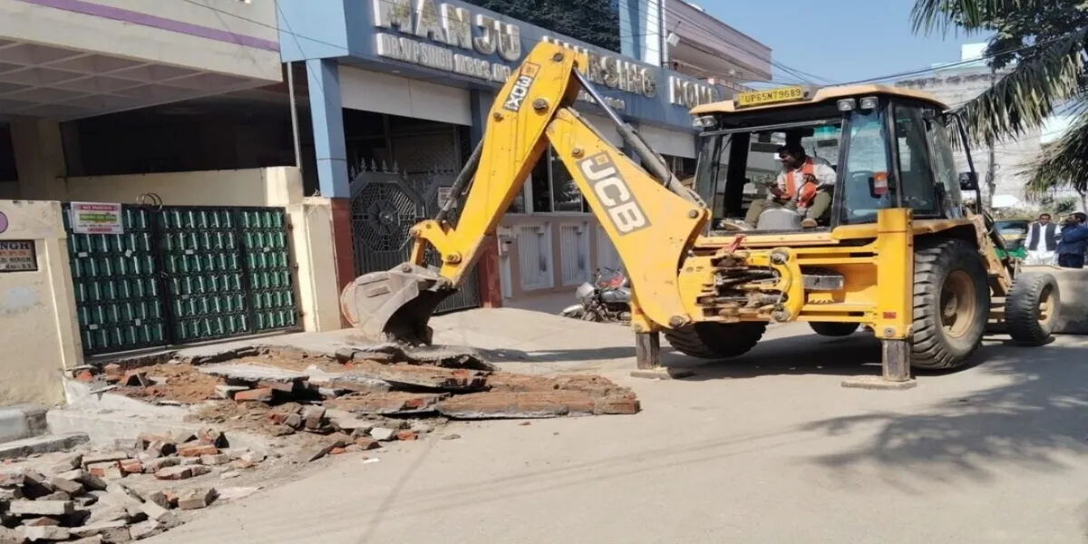 India | Ahmedabad Demolition Drive: 37 Houses on Government Land Razed Amid Tight Security