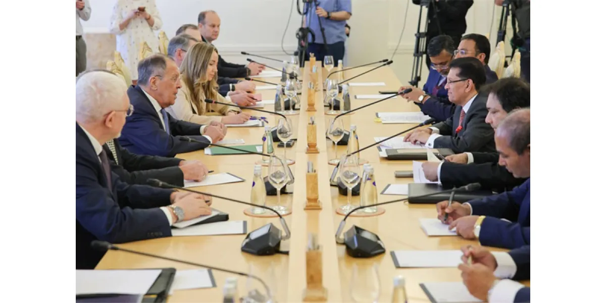 Bangladesh Eyes Sending 100,000 Workers to Russia Within Next Year