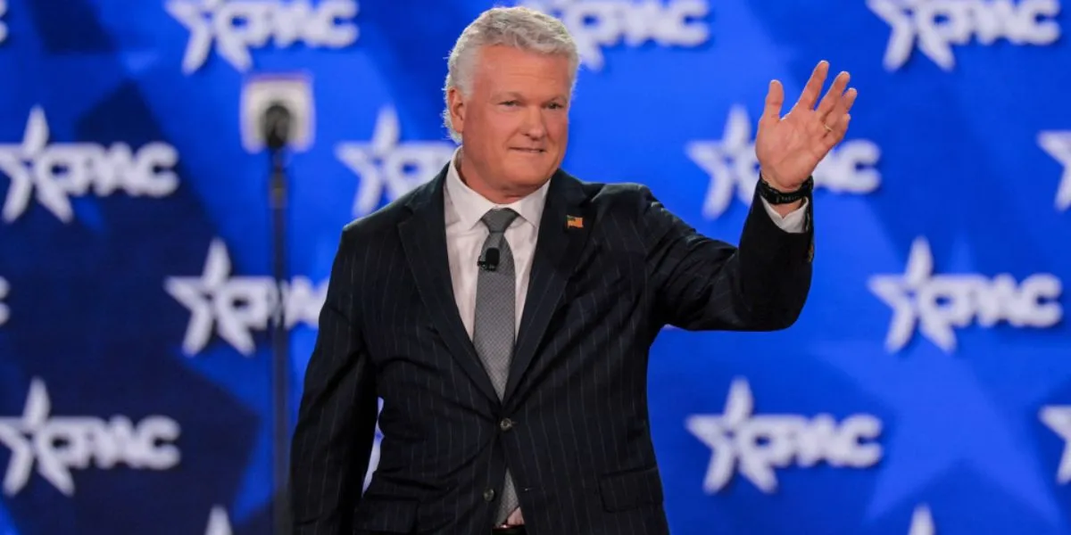 USA Today | US Political Polarization Deepens as Polls Reveal Democratic Doubts, Trump Approval Shifts And Air Force Crash