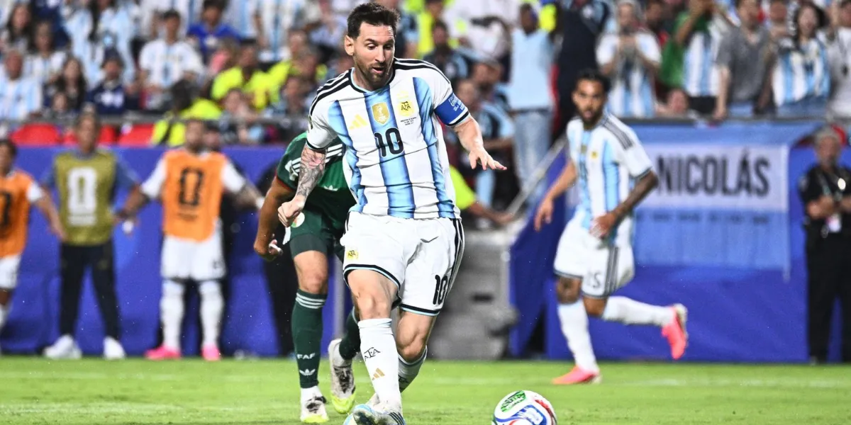 Lionel Messi Scored a Hat-Trick as Argentina Beat Algeria 3-0 in their World Cup Opener