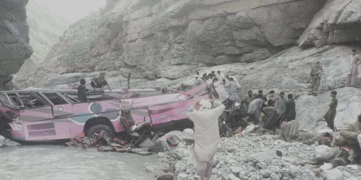 Pakistan | Sherani Passenger Coach Plunges Into Ravine Leaving Forty Dead Eight Injured Today