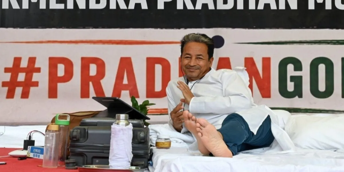 India Today | Dipke Appeals for Nationwide Solidarity Fast as Sonam Wangchuk's Hunger Strike Enters Day 6; Delhi Clears ₹8,300-Crore Clean Air Plan, Kerala Reviews Ration Card Norms