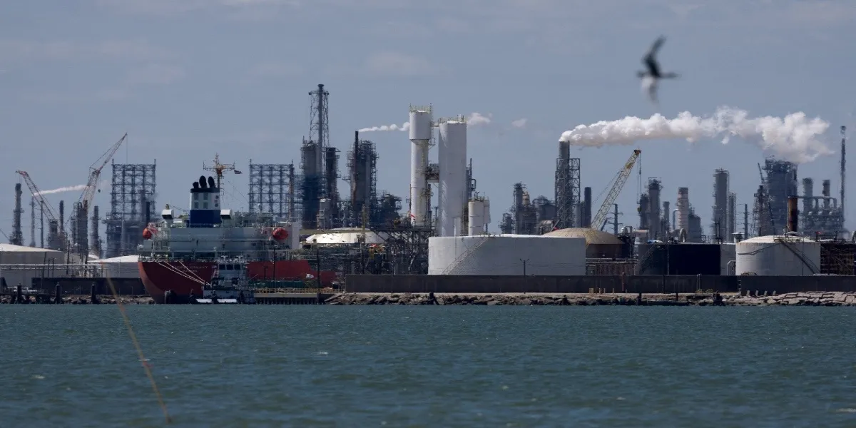 Bangladesh Seeks Alternative LNG Suppliers After QatarEnergy Slashes 2026 Gas Deliveries