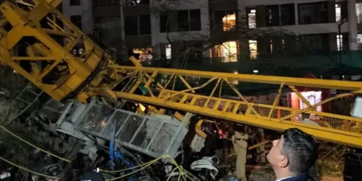 India | Train Rams School Van in Murshidabad Killing 3, Woman Hacked at Karnataka Bus Stand, 21-Year-Old Dies in Mira Road Crane Collapse