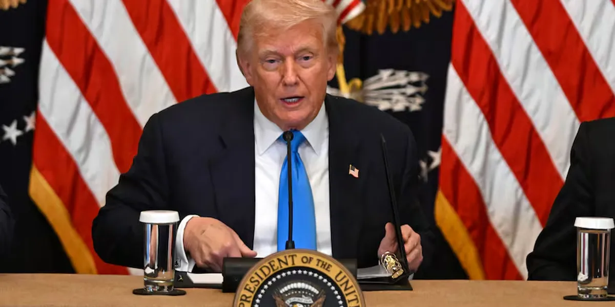 Canada Today | US Hikes Tariffs To 35%, Manitoba Wildfire Evacuations, Toxic Smoke Threatens World Cup Final