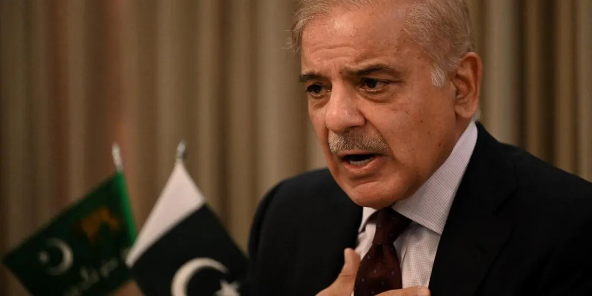 Pakistan Today | OGRA Reforms Accelerated, Monsoon Flood Threats, Gaza Peace Welcome & Foreign Investment Decline