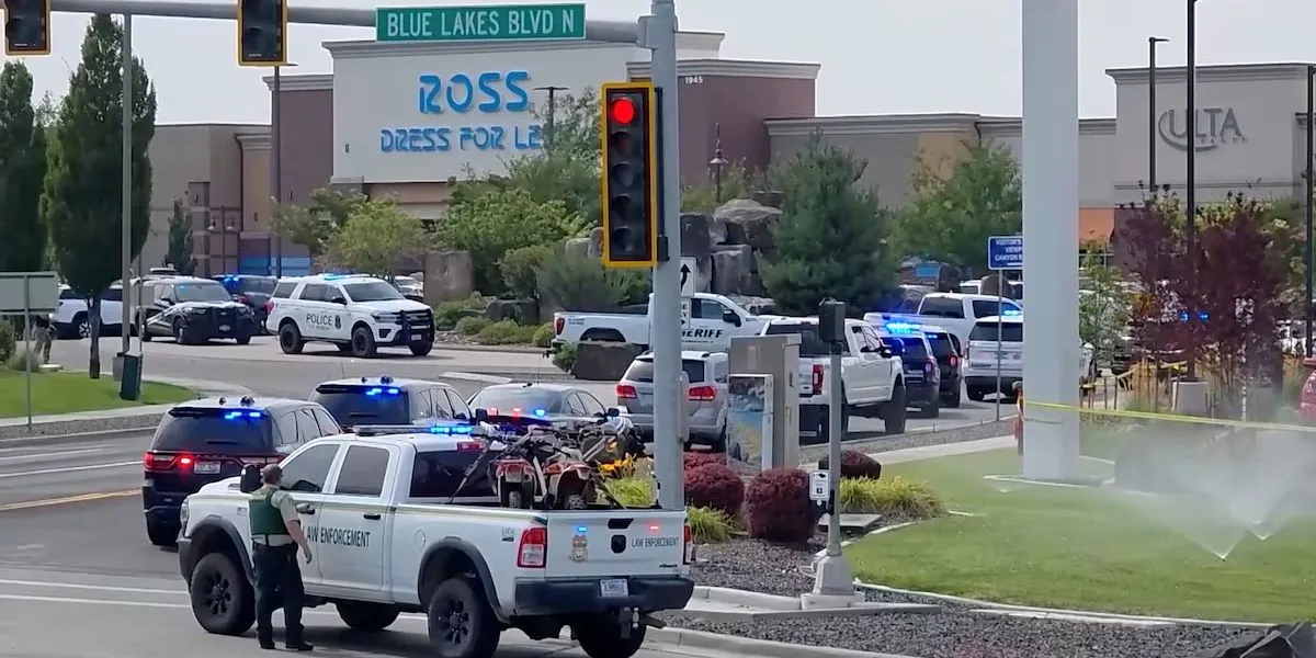 USA Today | Idaho Mall Shooting, Washington Wildfires Spread, Capital One Dispute &  Iran Strike Suspension