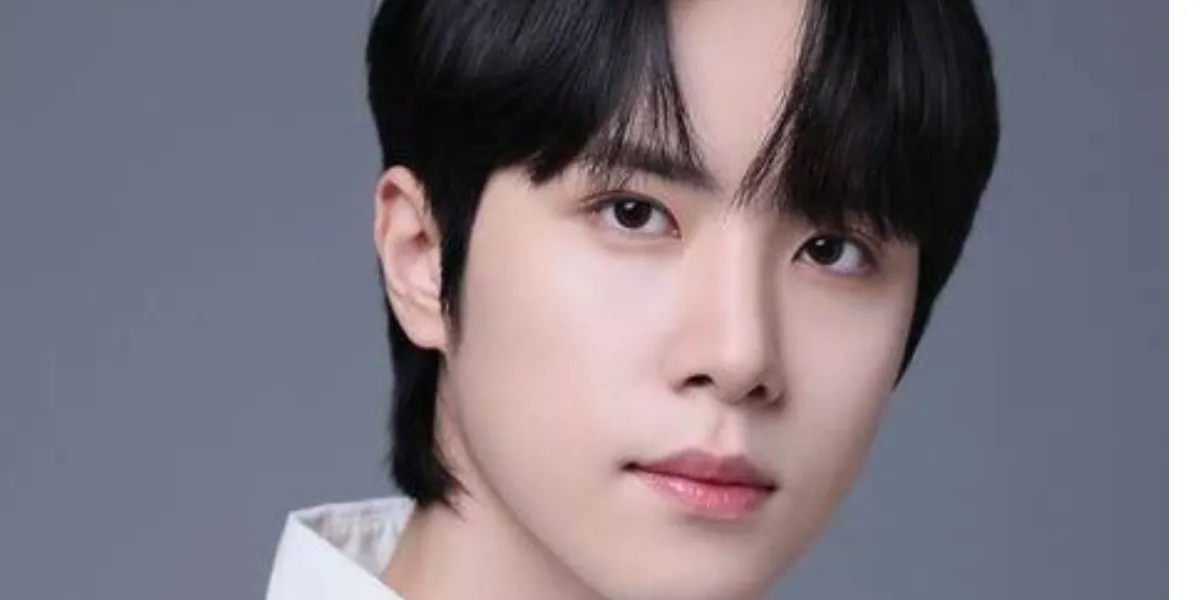 WEi Star Kim Dong Han Announces Military Service Starting September 7