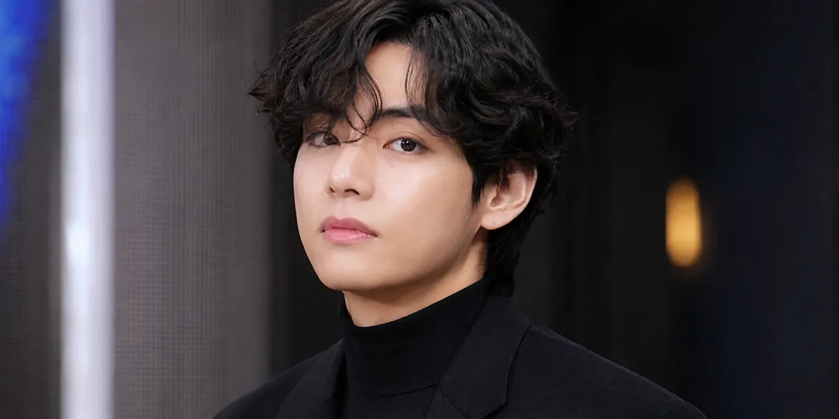 BTS V Shares Rare Update On Hearing Problem And Medical Treatment