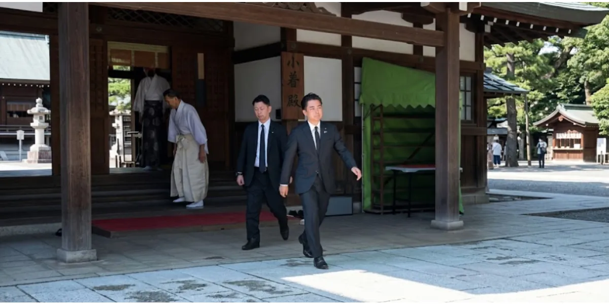 Japan’s Defense Chief Visits Yasukuni, Reigniting Wartime History Tensions Across Asia