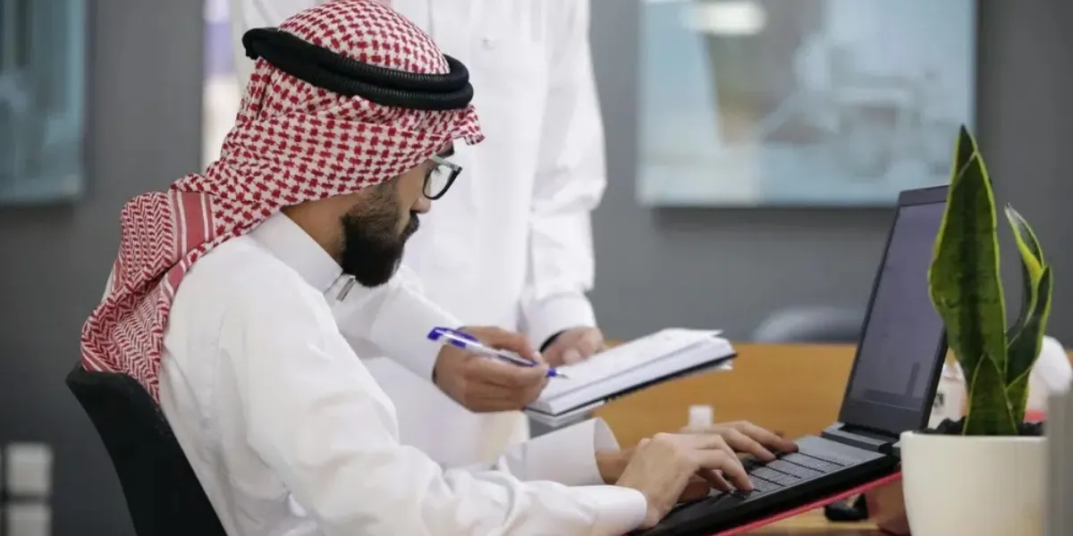 Saudi Arabia Expats | Absher Business: Employers Can Issue Worker Stay Duration Report Online