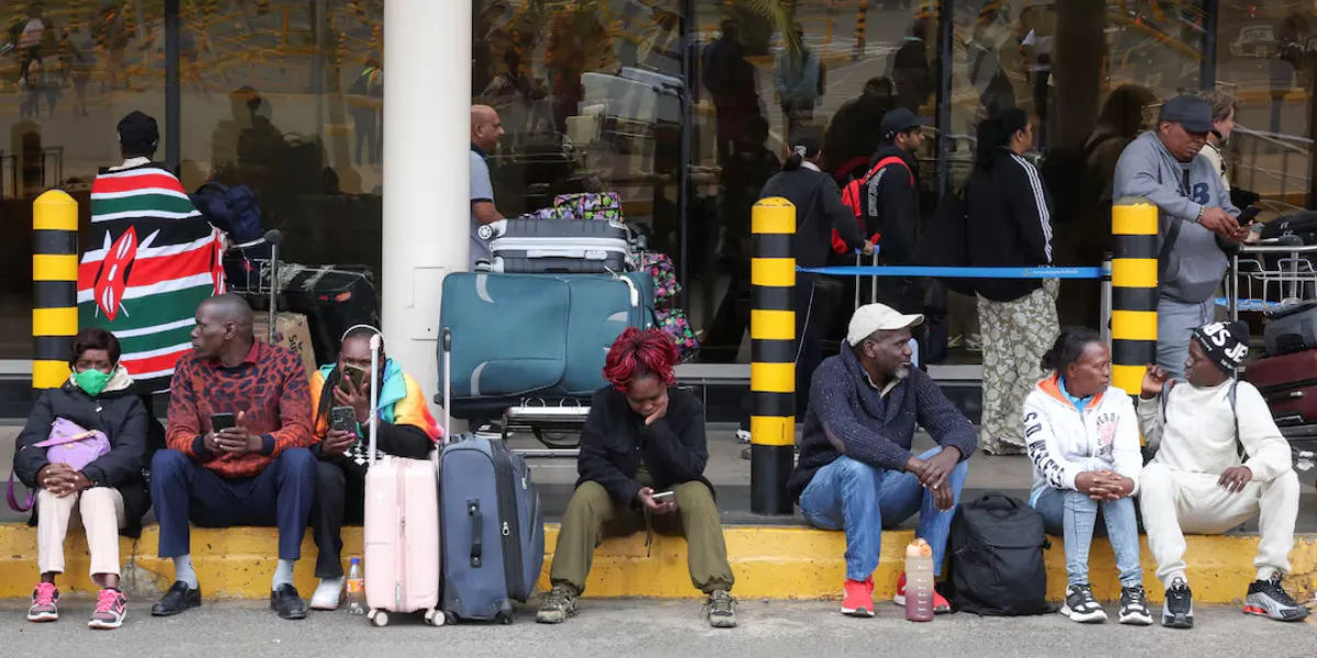 Africa Today |  Kenya Flights Resume, Ebola Cases Top 6,000, Senegal Seeks IMF Deal