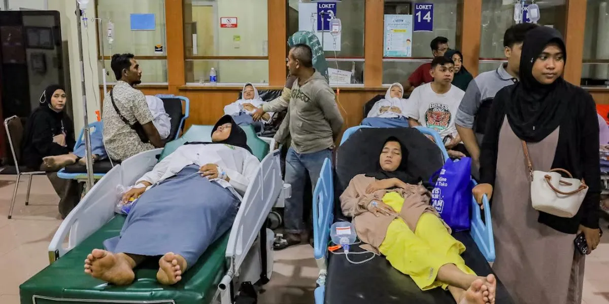 Over 500 Indonesian Students Hospitalised After Free Meals Trigger Suspected Food Poisoning