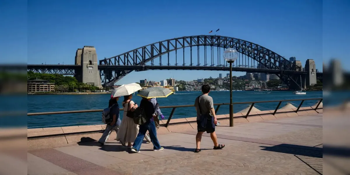 Australia Today | Spring Heatwave Sparks Fire Alert as Housing, Migration and Defence Battles Intensify