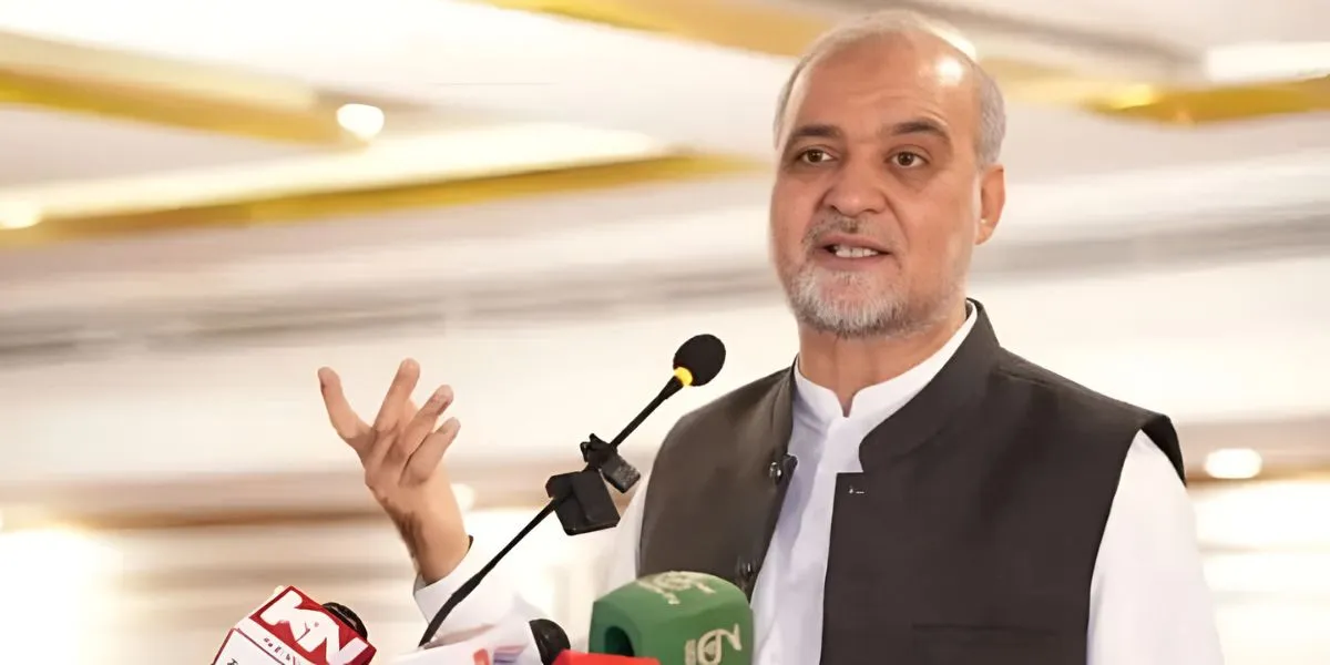 Pakistan Today | Pakistan Faces Growing Economic Pressure As Fuel Prices Rise And JI Escalates Protest