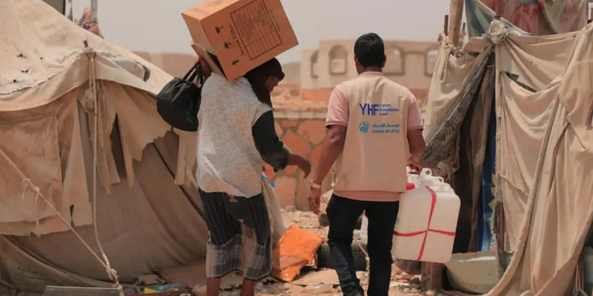 Yemen Fighting Displaces Thousands as Humanitarian Crisis Deepens
