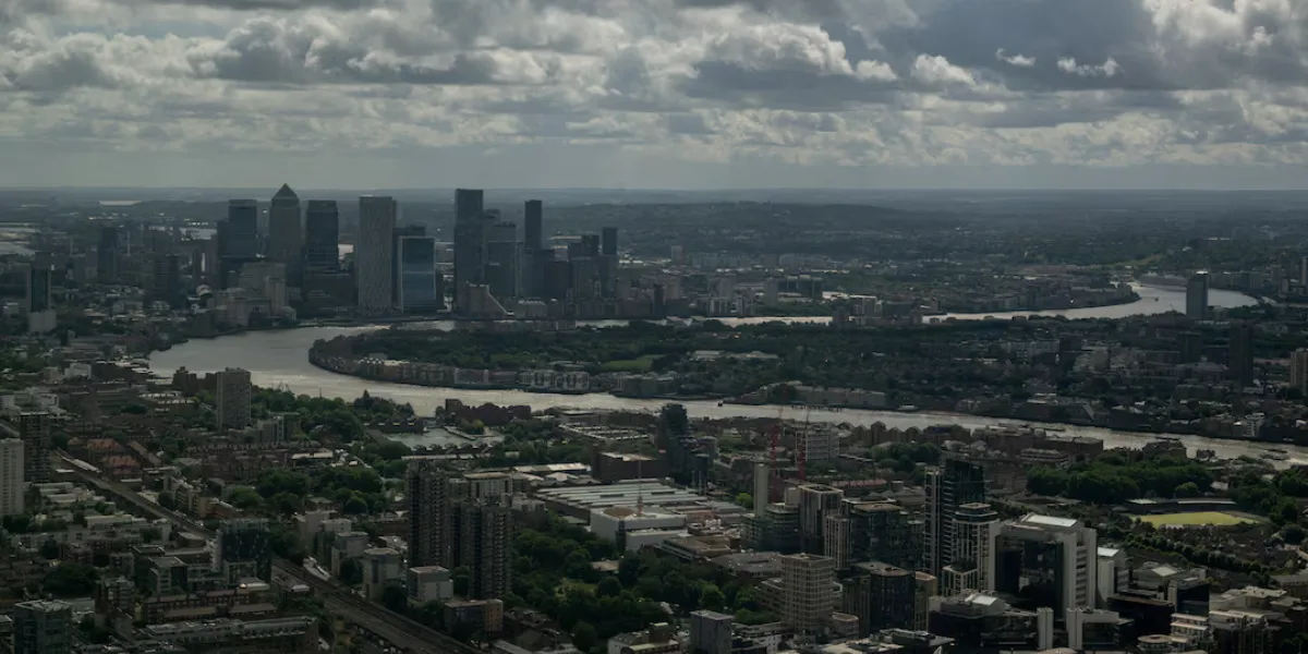 Europe Today | Britain’s Jobs Market Weakens as Ukraine Launches Donetsk Offensive