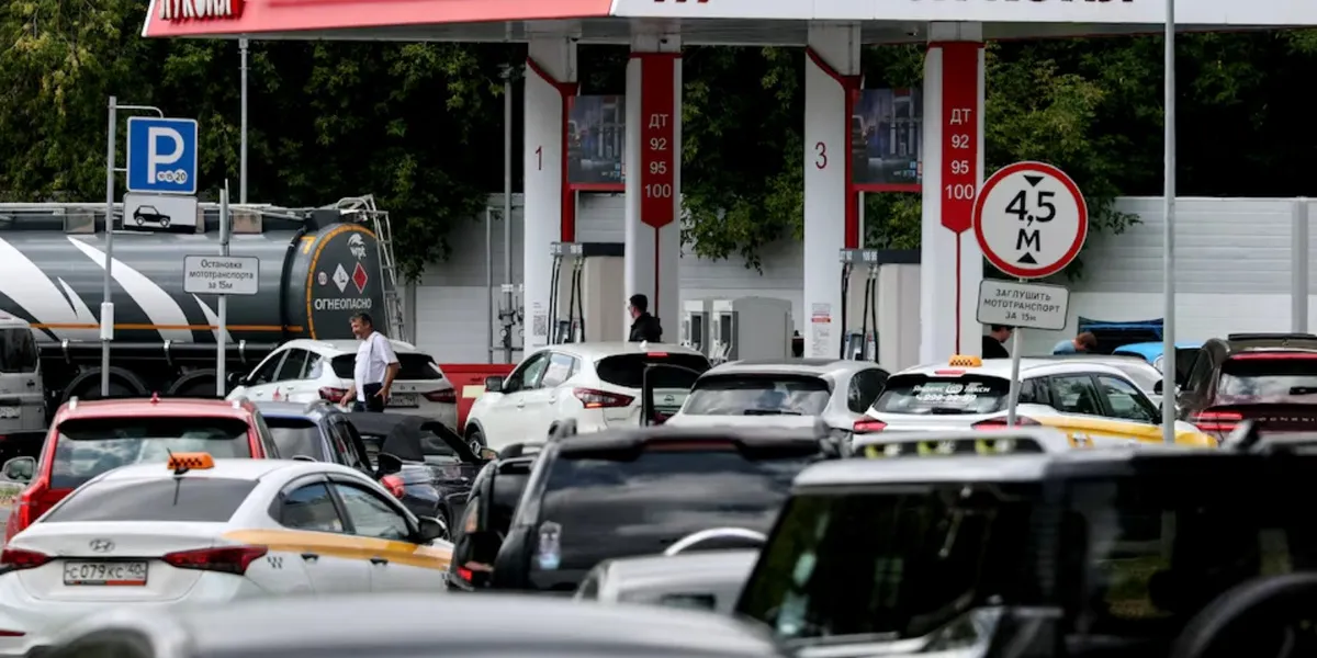 Russia News Today | Diesel Supplies Face Pressure While Ukraine Strikes, Election Tensions And Alleged Russian Plots Grow