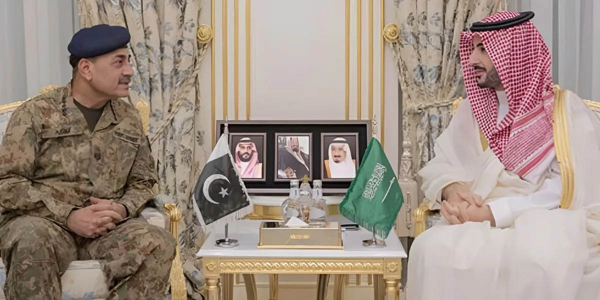 Pakistan Today | Saudi Defence Engagement, PTI Negotiations & Trump Statement Put Pakistan In Focus